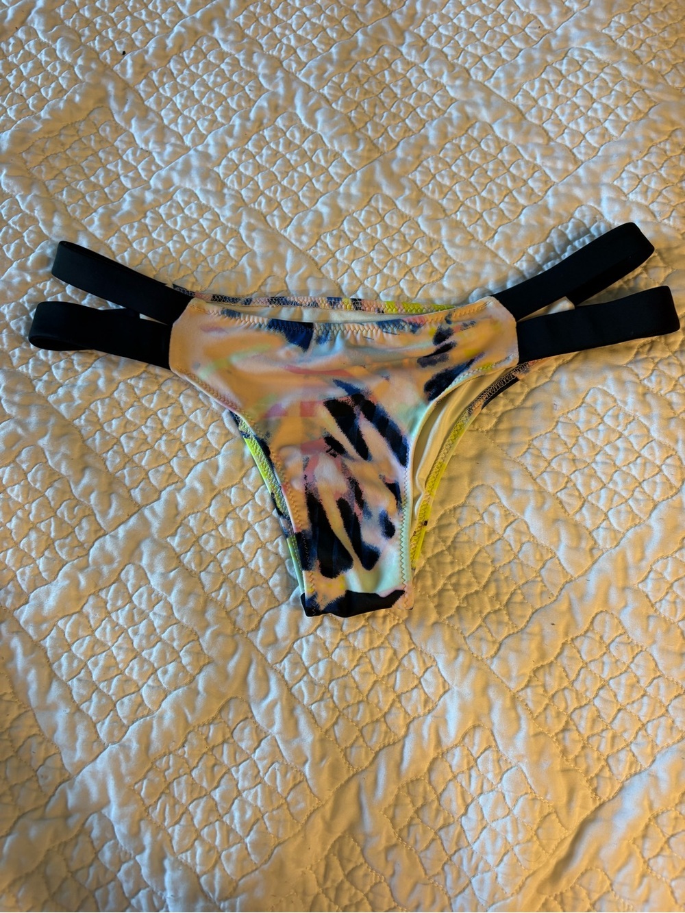 Victoria secret itsy bikini bottoms